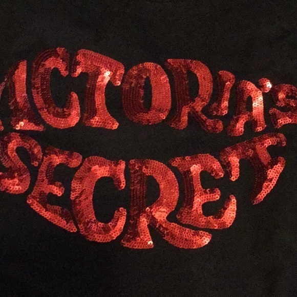 🆕VS black/red large tote - Picture 2 of 2